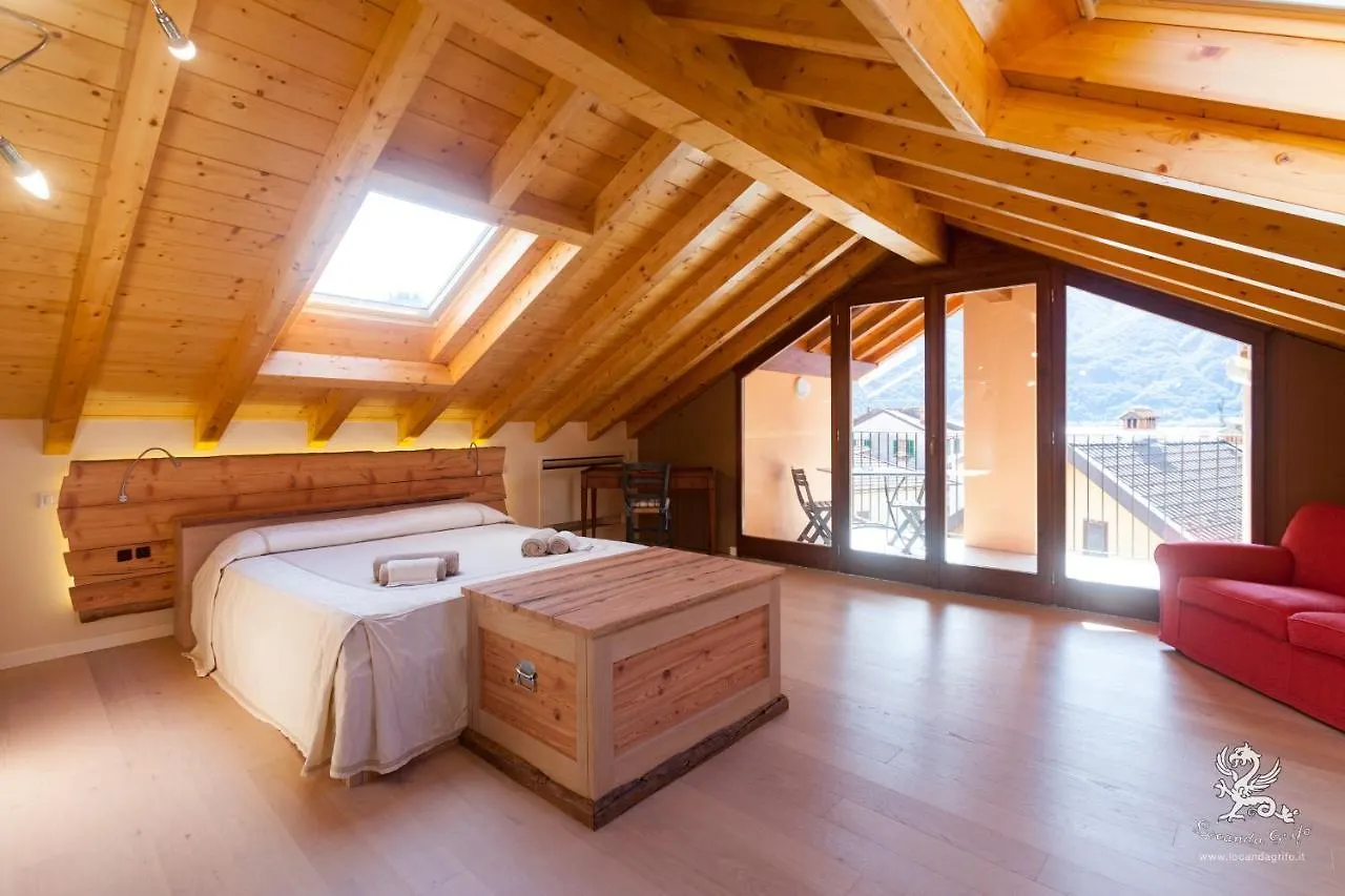 Nocleg ze śniadaniem Bed and Breakfast Il Grifo Lenno