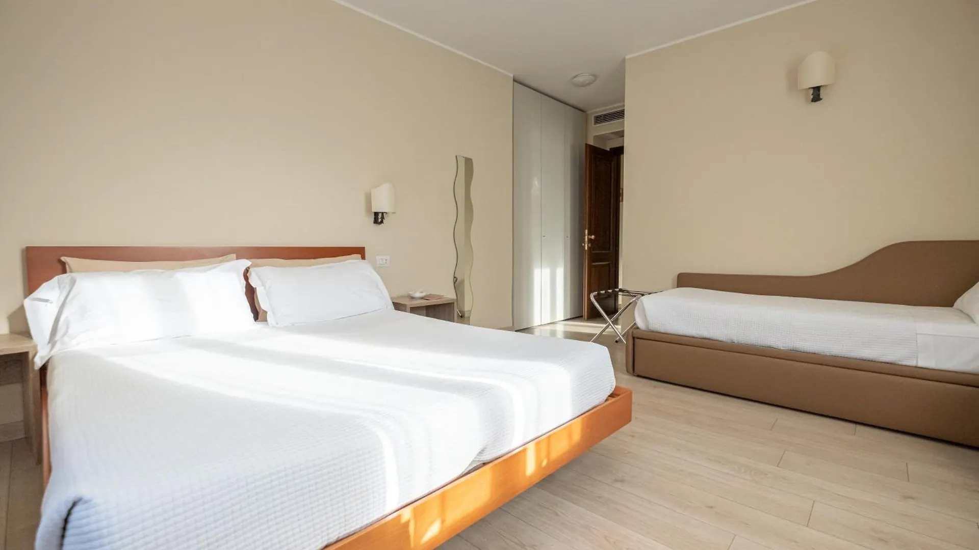 Il Grifo Bed and Breakfast Lenno 3*,